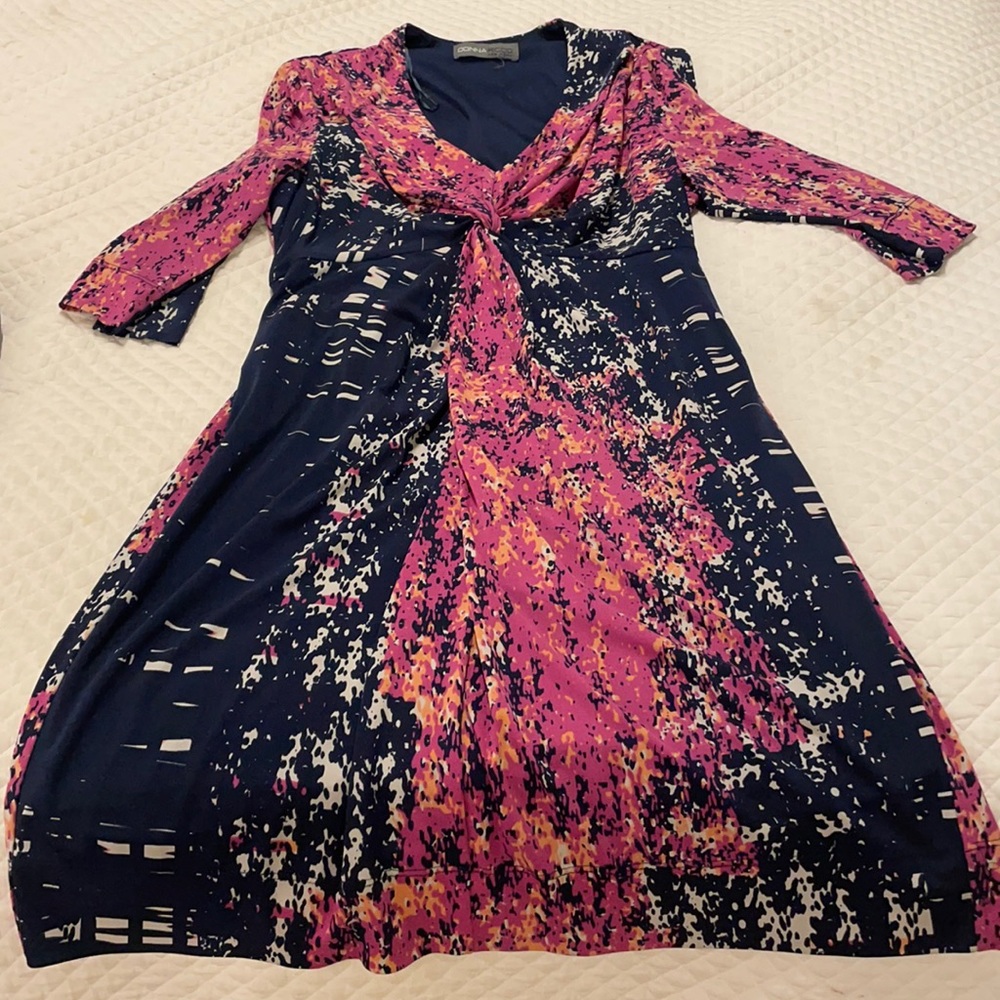 Donna Ricco twist front below knee length dress